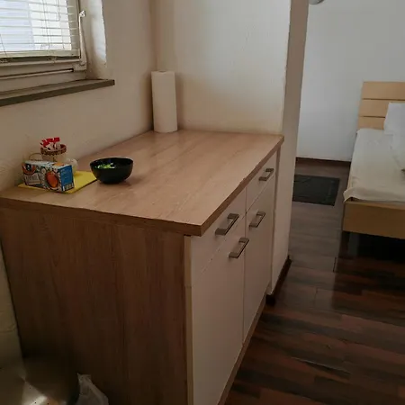 Nette Ein-zimmer-wohnung Homestay Cologne