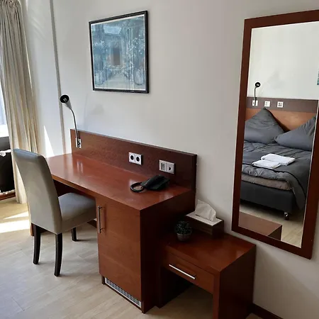 Tenova Koeln-neumarkt Hotel Cologne