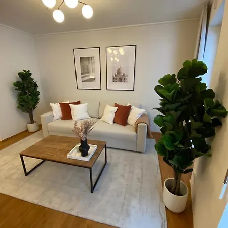 Bohochic Im Herzen Koelns Mit Balkon
