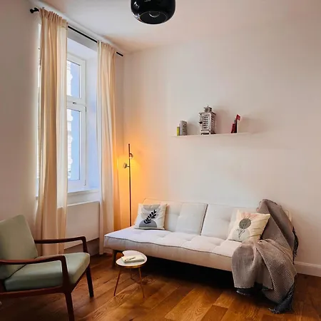 Charmantes 2-zimmer Altbau In Nippes Apartment Köln