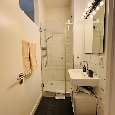 Charmantes 2-zimmer Altbau In Nippes * Köln
