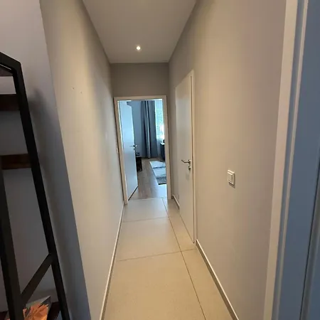 Deluxe Apartment With 2 Rooms L-Peony Apartment *