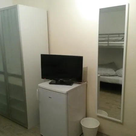 Robert's Rent A *