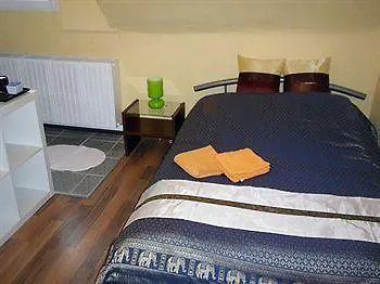 Stayincologne Bed and breakfast 2*
