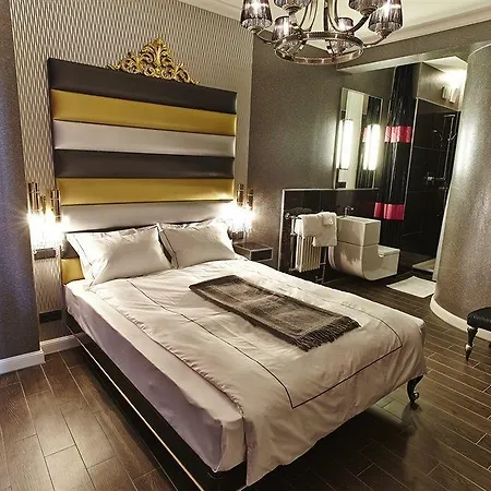 Humboldt1 Palais-hotel & Bar 4*