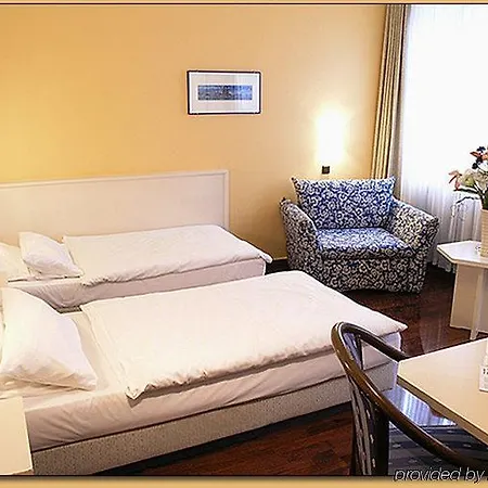 Boutique 003 Am Dom, Trademark Collection By Wyndham Colonia