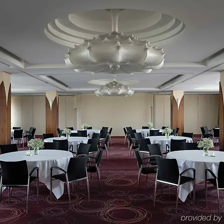 Pullman Hotel 4*