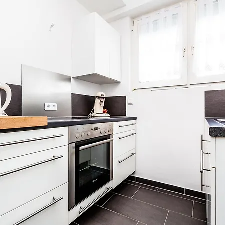 Messewohnung Buchforst Apartment *