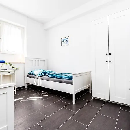Apartment Messewohnung Buchforst Cologne