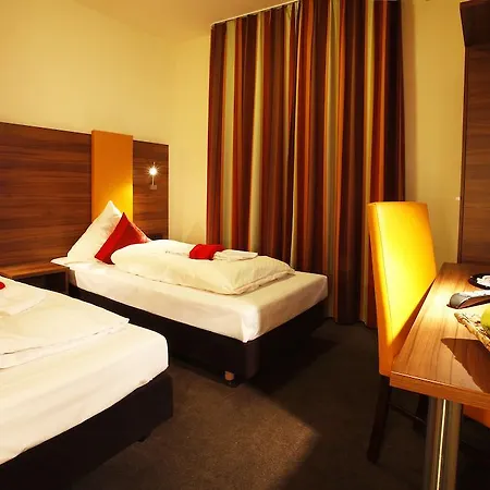 Hotel Warsteinerhof By Centro Comfort 3*