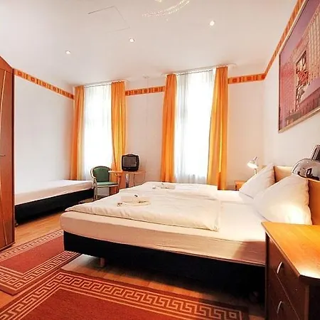 Storch Hotel