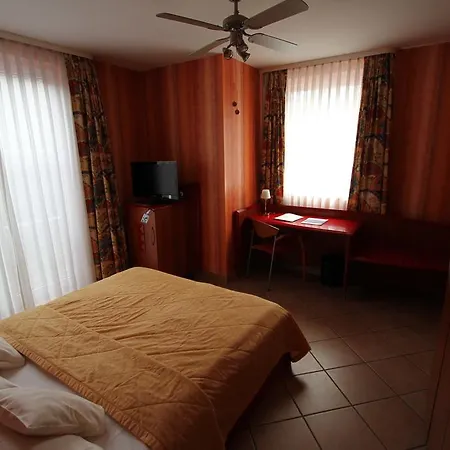 Hotel Mado Köln