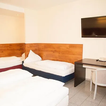 Hotel A&o Koeln Hauptbahnhof Colonia