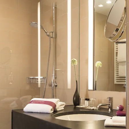 Отель Ameron Regent