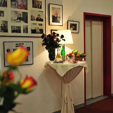 Cerano Am Dom Hotel