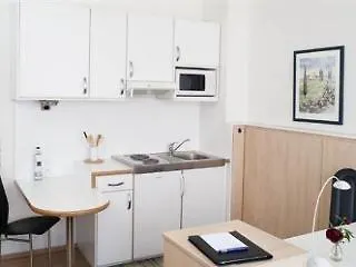 Astor & Отель Кёльн