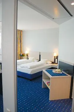 Stadthotel Am Römerturm Hotel 4*