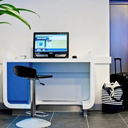 Ibis Messe Hotel 3*