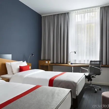 Express Muelheim By Ihg Hotel 3*