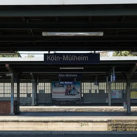 Privatunterkunft Sinuessa Köln
