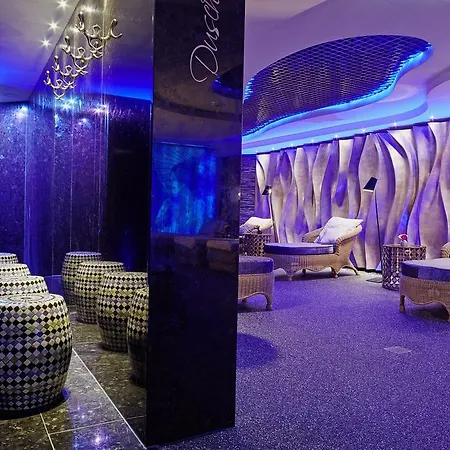 Hotel Savoy
