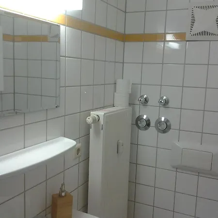 Alice Apartment *
