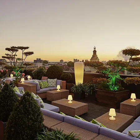 Hotel Savoy