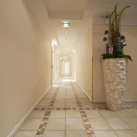 Hotel Xii Apostel