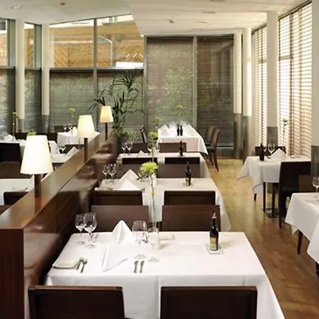 Nh Altstadt Hotel 4*