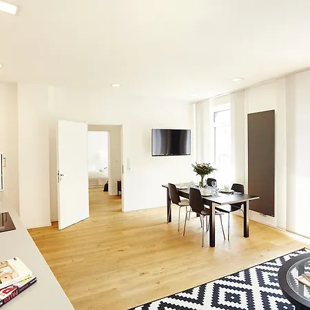 Apartment Homebase - Serviced *