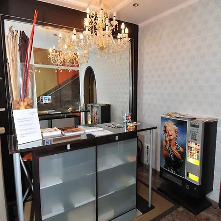Monte Christo Hotel