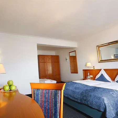 Hotel Centro Royal 3*