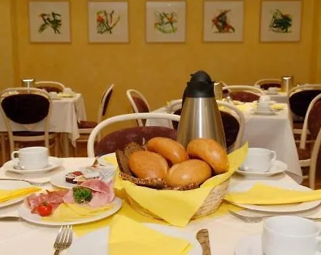 Hotel Callas Am Dom Kolín nad Rýnem