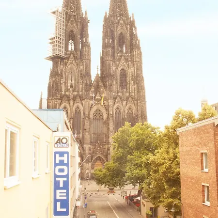 A&o Dom 2* Köln