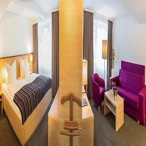 Stadthotel Am Römerturm Köln