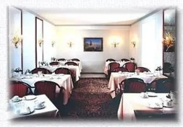 Centro Royal Hotel Colonia