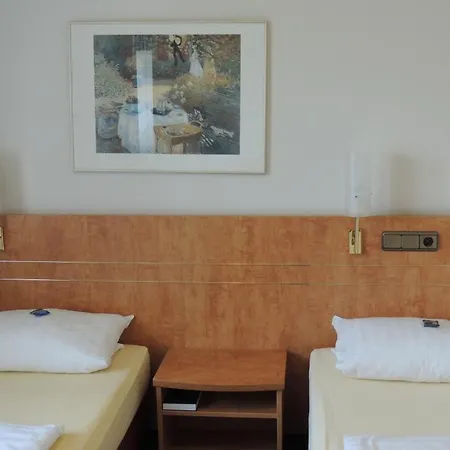 Otel Airport Business Köln