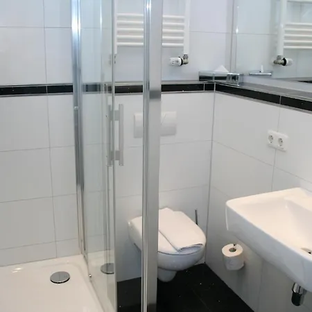 Mauritius Komfort In Der Altstadt Keulen