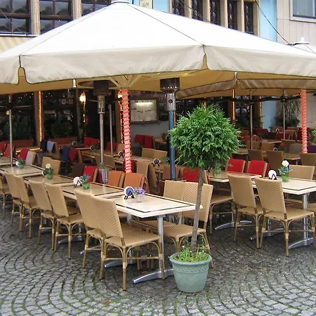 Hotel Und Restaurant Loewenbraeu 3*