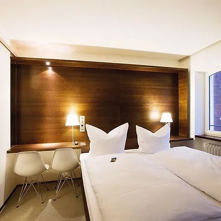 Hotel Stern Am Rathaus 3*