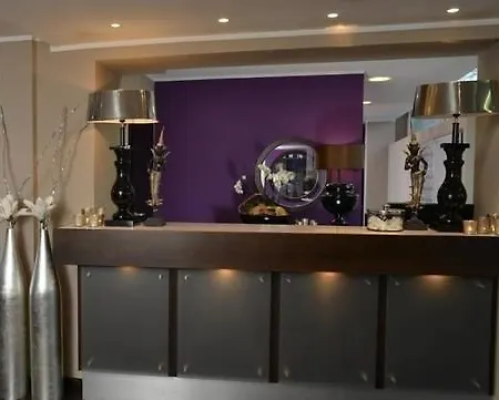 Hotel Friends 3*