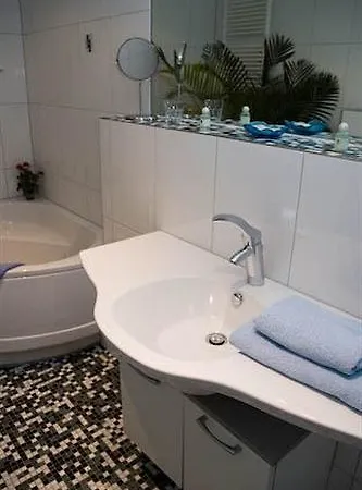 Royal Отель 3*