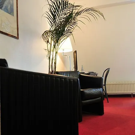 Cerano Am Dom Hotel Colonia
