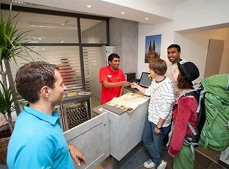 Pathpoint - Backpacker Hostel *