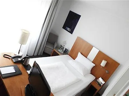 Hotel Astor &