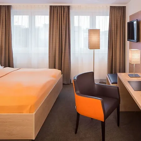 Hotel Stadthotel Am Römerturm 4*