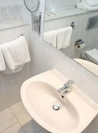 Hotel Kunibert Der Fiese Cologne