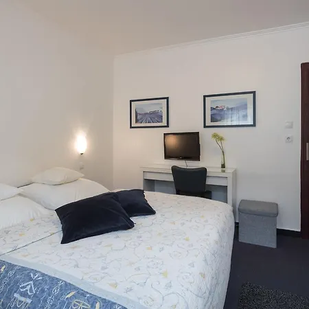 Brandenburger Hof 2* Cologne