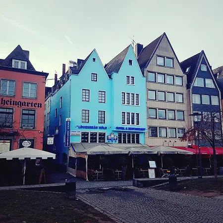 Und Restaurant Loewenbraeu Hotel