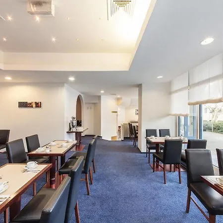 Hotel Mariella 3*